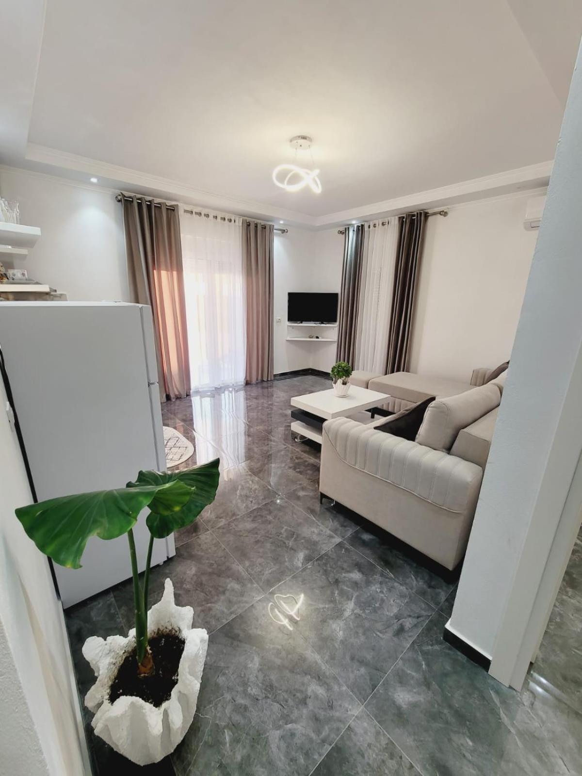 Makla Apartment Sarandë Exterior foto